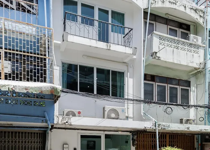 Nitichai Place, Private Sukhumvit Townhome 8pax Appartement Bangkok