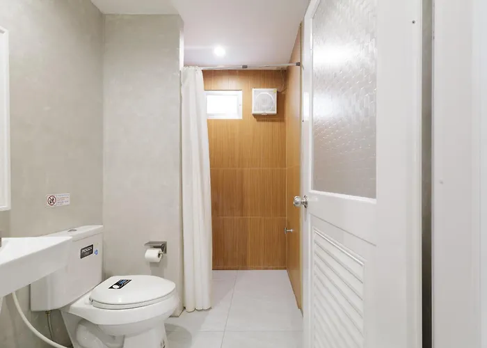 Nitichai Place, Private Sukhumvit Townhome 8pax * Bangkok